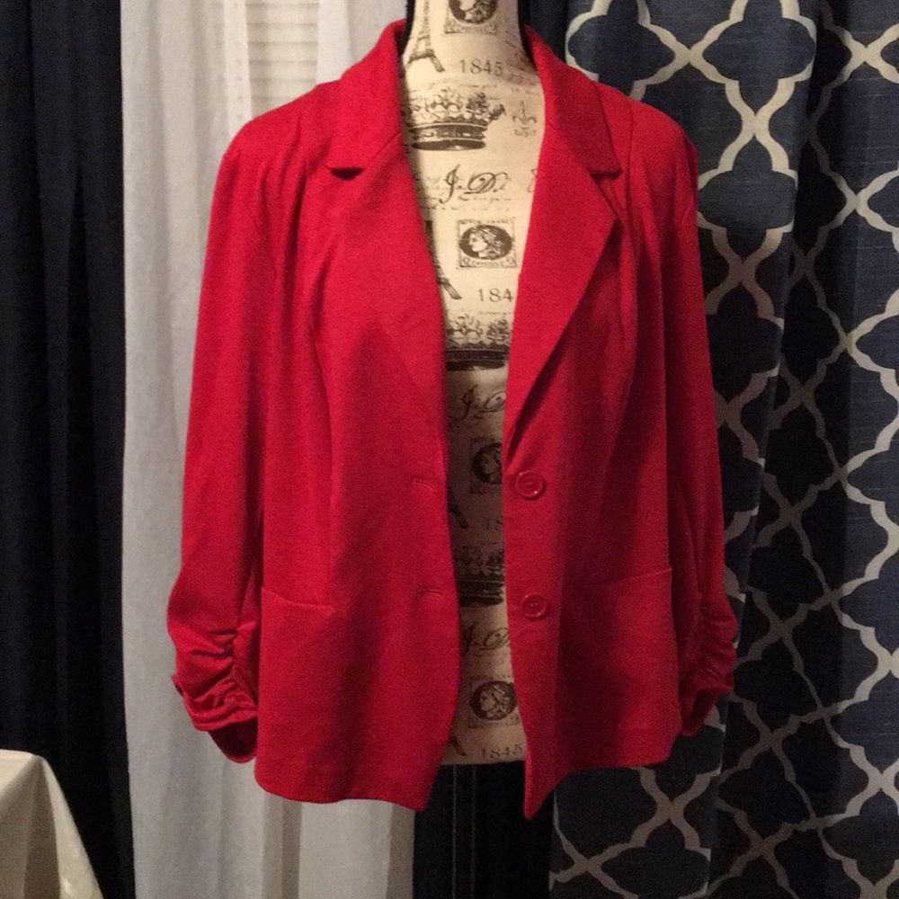 Very comfortable and sleek blazer